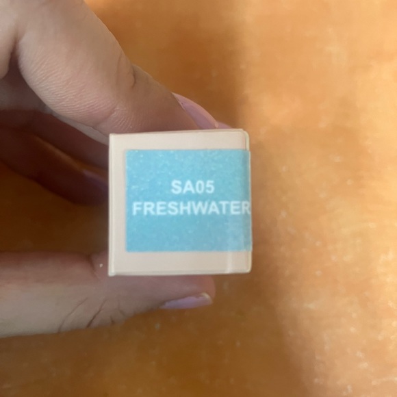 Qulac liquid diamond glow color - Picture 4 of 6